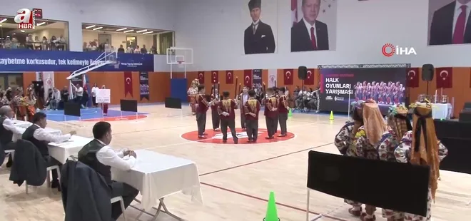 Ümraniye'de halk oyunları şöleni kamerada