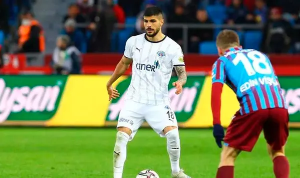 Trabzonspor ve Fenerbahçe sol bek için transfer yarışında! Devlerin gözü Eren Elmalı'da - 5