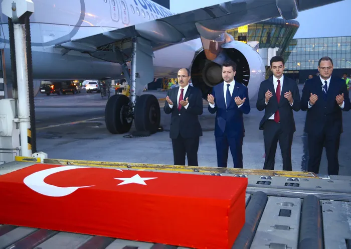 katil-israil-askerlerince-oldurulen-eyginin-naasi-bakuden-istanbula-ugurlandi-1726197081424.jpg Katil İsrail askerlerince öldürülen Eygi'nin naaşı Bakü'den İstanbul'a uğurlandı - 2