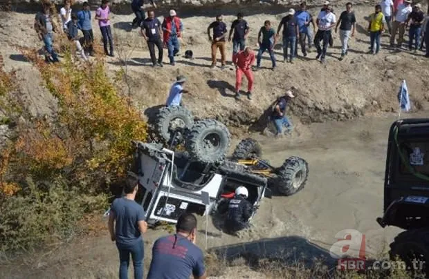 Yarışta göle uçan cip pilotu boğulmaktan son anda kurtarıldı 6
