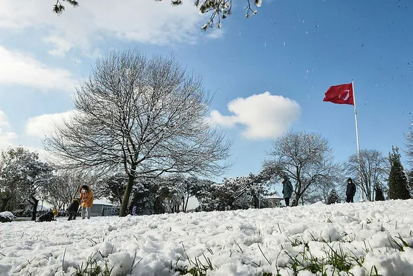 İstanbul’a kar yağmaya devam edecek mi? İstanbul’a kaç gün daha kar yağacak? Flaş İstanbul açıklaması