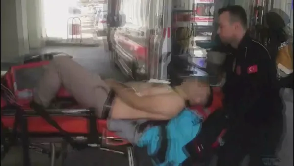 karamanda-platonik-asik-dehseti-yasatti-evlilik-teklifini-reddedince-saldiriya-ugrayan-emine-hemsire-bir-bobre-1666873231127.jpg Karaman’da platonik aşık dehşeti yaşattı! Evlilik teklifini reddedince saldırıya uğrayan Emine hemşire bir böbreğini kaybetti | Konya'ya sevk edildi - 8