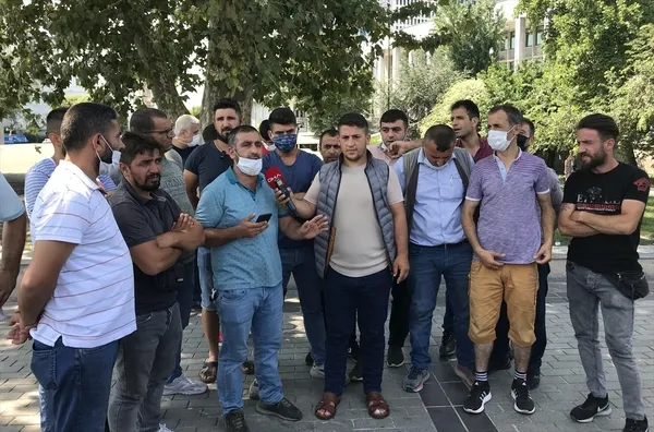 1629809530084.jpg CHP'li İBB'nin kararına esnaftan sert tepki: Günlük 100 lira kazanan insanlarız 100 bin liralık araç nasıl alacağız? - 1