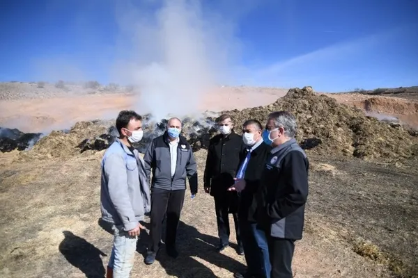 Kayseri'de 6 bin adet saman balyası yanan çiftçiye devlet sahip çıktı - 2