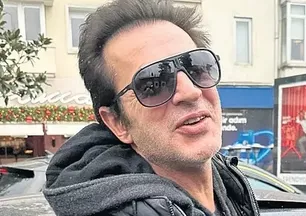 "Altı üstü şarkıcıyız" demişti! Teoman'dan emeklilik açıklaması!