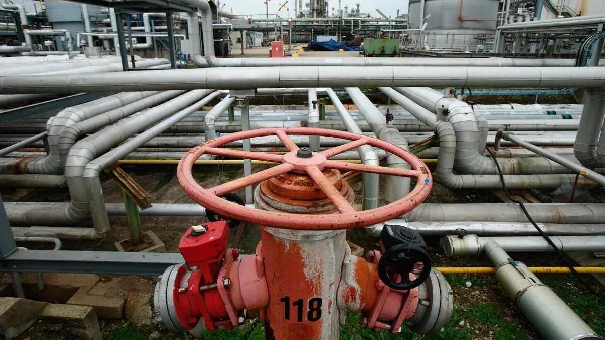 Avrupa'da gaz fiyatları ikiye katladı: Dev tesis üretimi durdurdu, piyasa alarmda