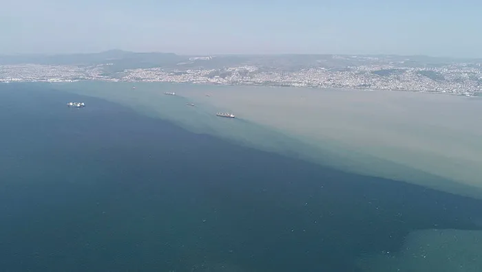 Son dakika: İzmit Körfezi bu hale geldi! Yağmur sonrası dikkat çeken görüntü - 2