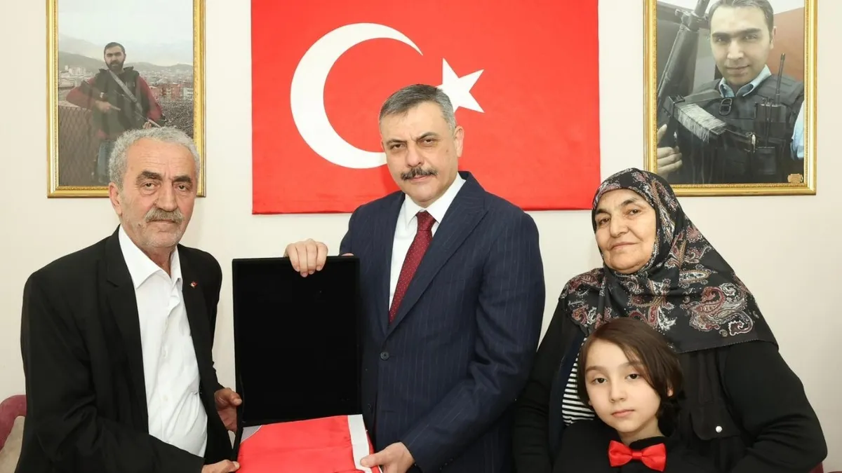 İçişleri Bakanı Çiftçi'den Konya'da şehit Ali Teke'nin ailesine anlamlı ziyaret