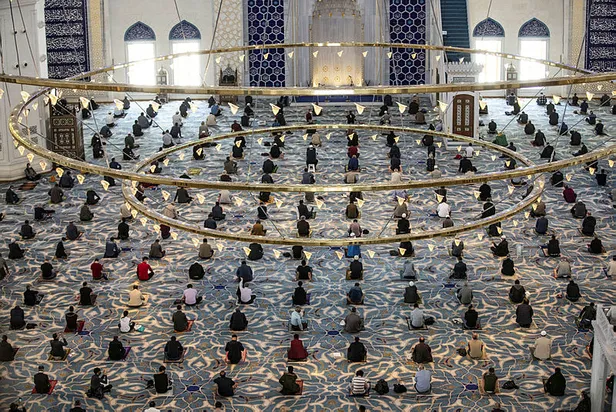 Cuma hutbesi 15 Ekim 2021 tam metni! Diyanet bu haftaki Cuma hutbesi konusu nedir? Arapça-Türkçe... - 3