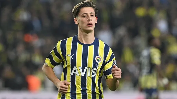 arda-guler-fenerbahceden-ayriliyor-resmi-aciklama-geldi-ismail-kartal-ve-ali-koc-1688568064529.jpg Arda Güler Real Madrid'de! Genç yıldız imza için İspanya'ya gidecek! İşte bonservis bedeli... - 4