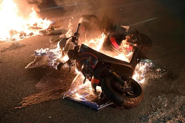 İspanya’da sokaklar alev alev! Rap sanatçısı Hasel’in tutuklanması ülkeyi karıştırdı