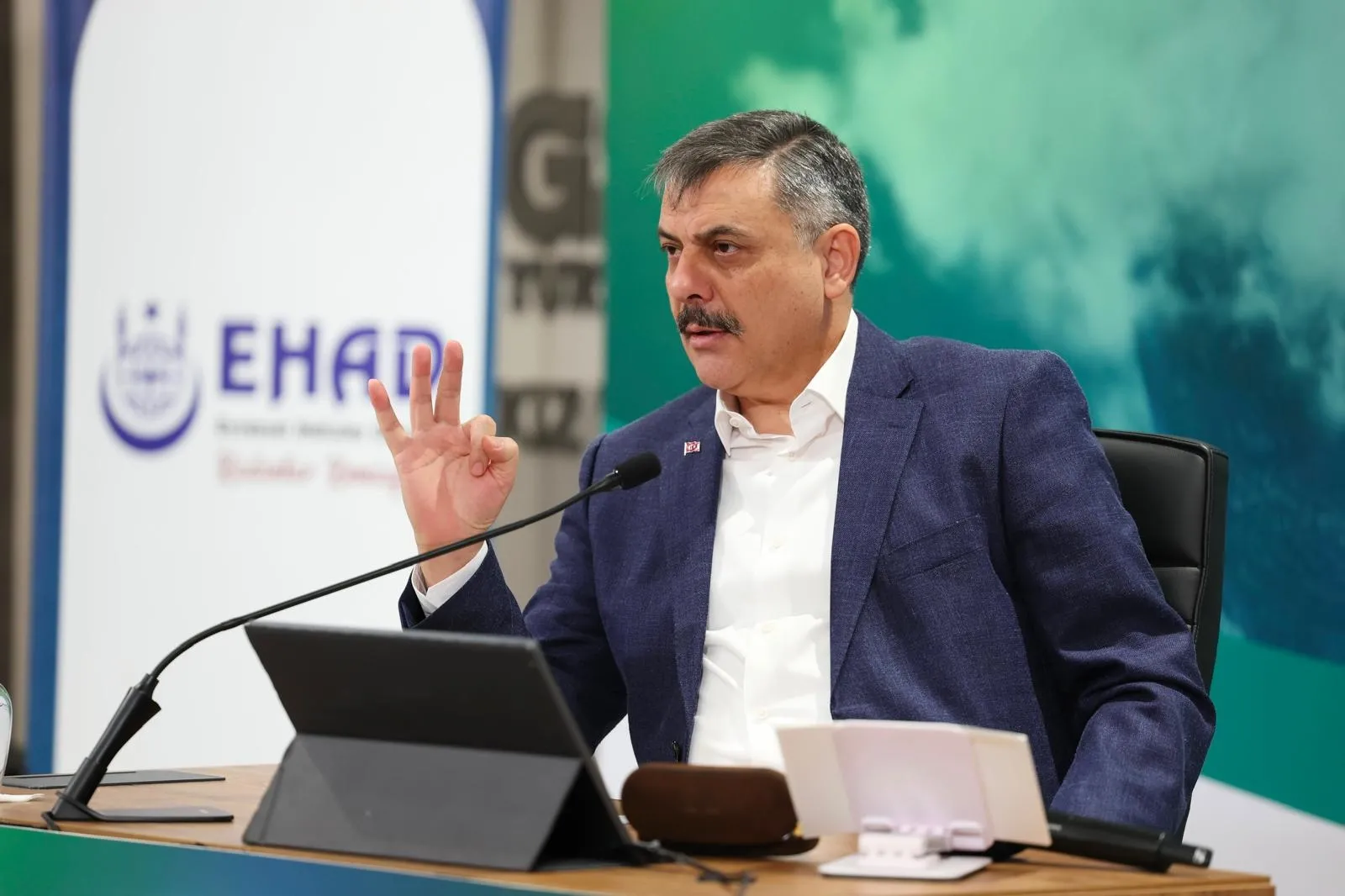 Bakan Çiftçi genç hafızlara seslendi: “Çalışın ve çabalayın, mutlaka emanete sahip çıkın”