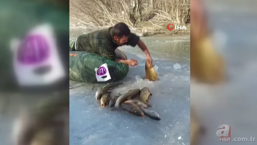 Erzincan'da eksi 20 derecede buzun altında balık avı! Onlarca balığı elleriyle böyle yakaladı: Güzel bir balık tutma tekniği 3