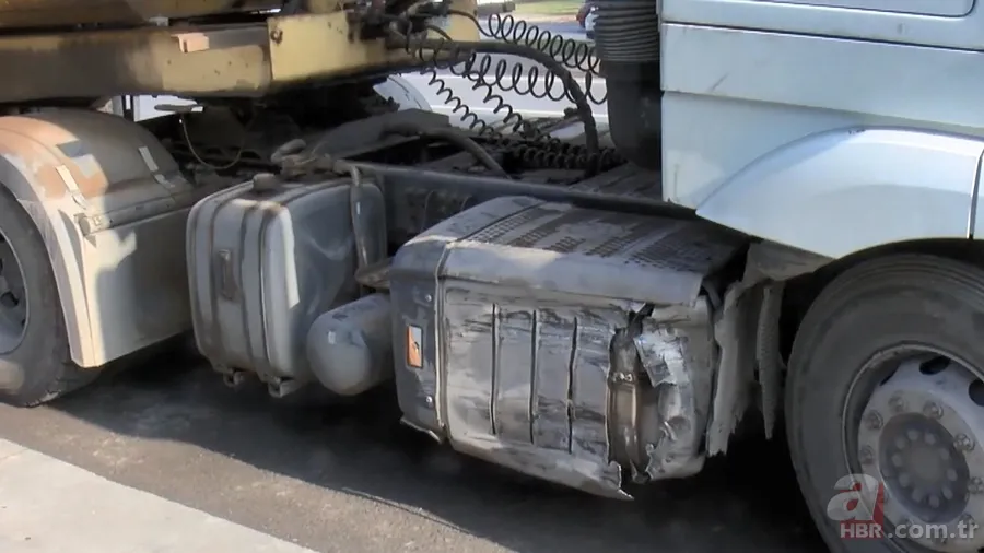 Tıra çarpıp otobüs durağına daldı: Facianın eşiğinden dönüldü! 5