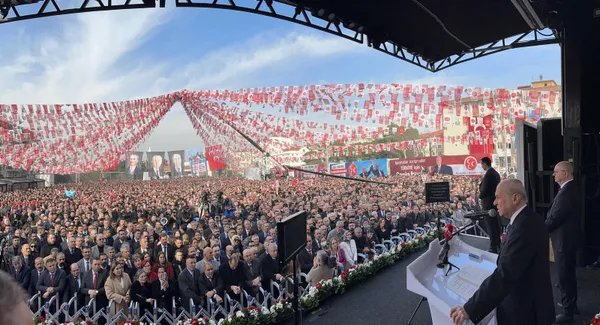 mhpnin-manisa-mitingi-devlet-bahceliden-onemli-aciklamalar-1707057221720.jpg MHP lideri Devlet Bahçeli'den İzmir'deki taksici katiliyle ilgili 'vatandaşlıktan çıkarılsın' önerisi - 4