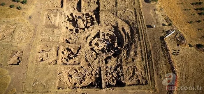 Atiye dizisiyle büyük merak uyandıran Göbeklitepe’nin sırları neler? Göbeklitepe nerede? Göbeklitepe neden önemli? 5