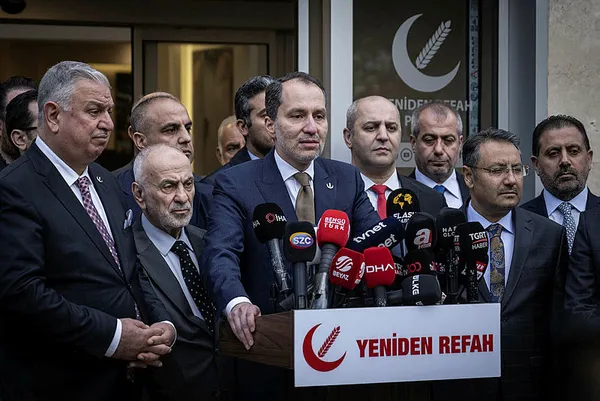 Yeniden Refah Partisi Genel Başkanı Fatih Erbakan: Ülkemizin CHP zihniyetine teslim edilmesine vesile olmak istemedik