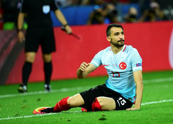Mehmet Topal A Milli Takım kadrosundan çıkartıldı - 1