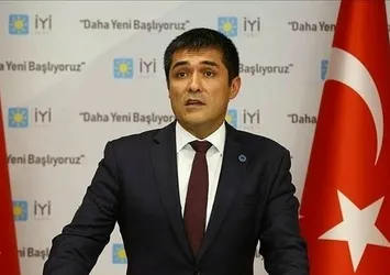 İYİ Parti'de bir günde iki istifa! Meral Akşener'in danışmanından sitem dolu mesaj: Tek derdi zirveye çıkmak...