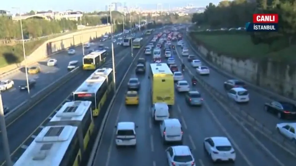 İstanbul’da sabah trafiği! İşte trafik yoğunluk haritasında son durum
