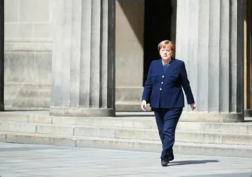 Malta’nın Finlandiya Büyükelçisi Zammit Tabona Merkel'i Hitler'e benzetti! Görevinden oldu