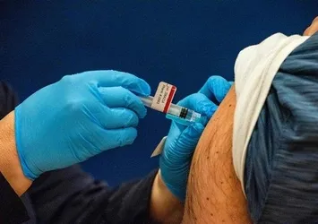 Almanya'dan skandal karar! 'Öldürüyor' diye durdurdukları aşıyı evsizlere vuracaklar