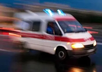 E-5'te feci kaza! Metrobüs araç yoluna girdi