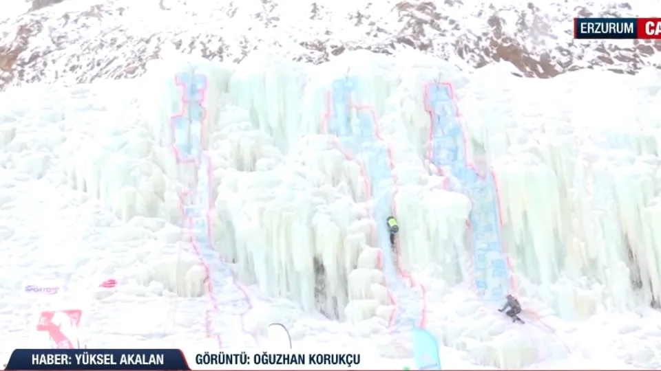 Buz tırmanış şampiyonası! Kıyasıya yarış