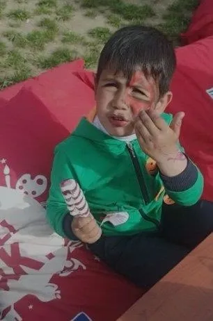 Deprem bölgesinde D&R'dan 23 Nisan etkinliği! Çocuklar doyasıya eğlendi... - 3