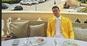 Genç kızlara kabusu yaşattı!