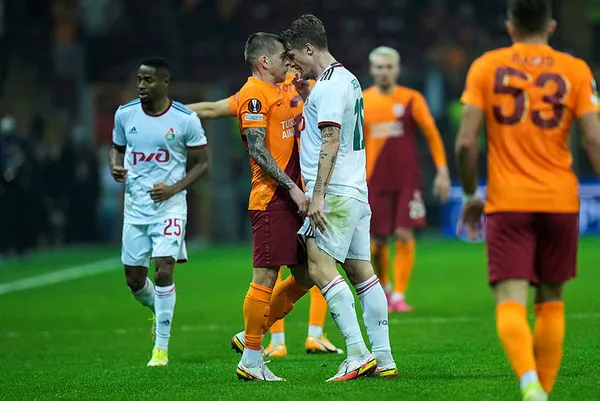 galatasaraydan-uefaya-kural-hatasi-basvurusu-lokomotiv-moskova-maci-tekrar-mi-edilecek-1636219883611.jpg Galatasaray'dan UEFA'ya kural hatası başvurusu! Lokomotiv Moskova maçı tekrar mı edilecek?