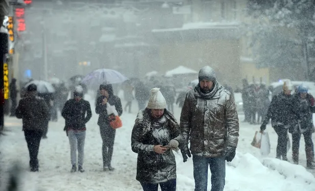 KAR GELİYOR! İstanbul’a kar ne zaman yağacak? 20 Aralık İstanbul kar yağışı olacak mı? Meteoroloji açıkladı!