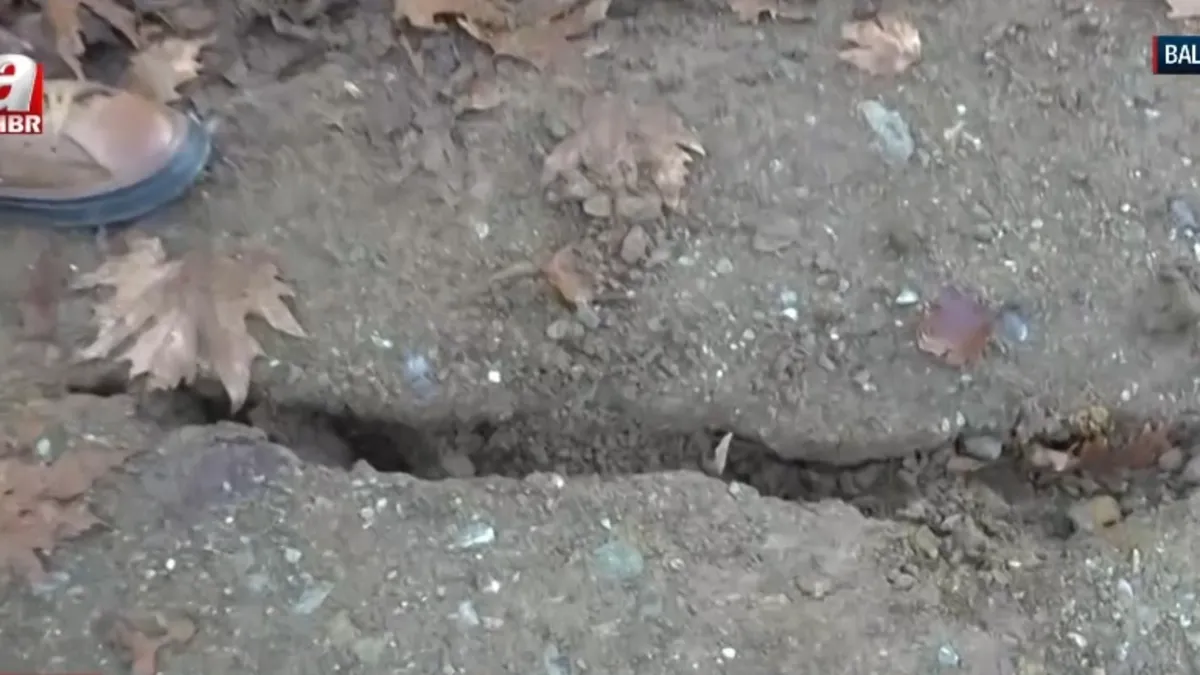 Sındırgı deprem fırtınası! Fay kırığını ilk kez A Haber görüntülendi