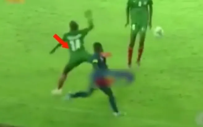 Tanzanya - Burundi maçında ölümcül tekme!