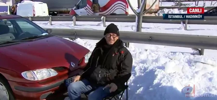 İstanbul'da sürücülerin kar çilesi sürüyor: Hadımköy'deki trafik yoğunluğu havadan görüntülendi! Kilometrelerce araç kuyruğu oluştu 6