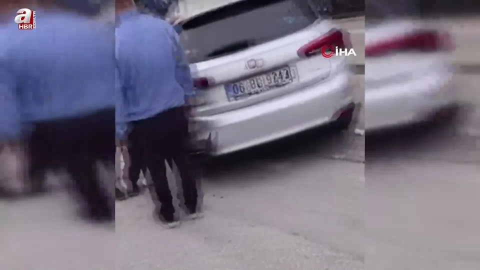 El freni çekilmeyi unuttu! 8 araca çarptı