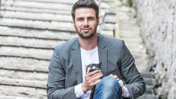 Reshad Strik nereli? Ailenin Yeni Üyesi Reshad Strik kimdir, Müslüman mı? İşte hayatı...