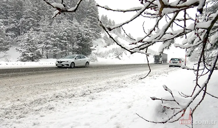 Hava sertleşiyor! Kar için tarih verildi: Kuvvetli yağış, don ve fırtınaya dikkat! 7