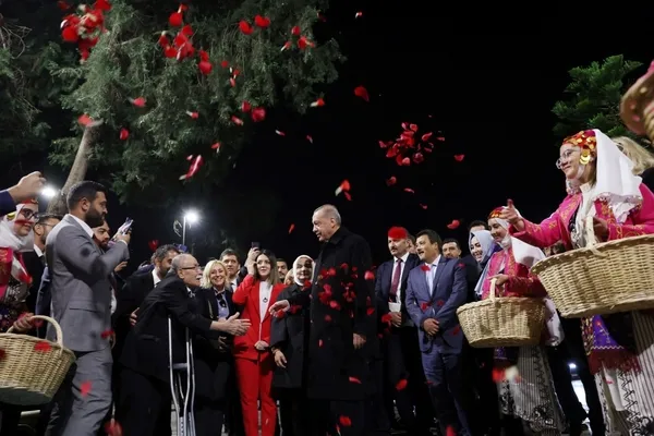 Başkan Erdoğan’dan Antalya’da seçim açıklaması: 4-5 aylık dönemde yoğun bir çalışma yapacağız