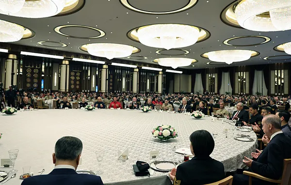 baskan-erdogan-birileri-sokaklari-karistirmak-istedi-olaylarin-buyumesi-engellendi-1712169005385.jpg Başkan Erdoğan: Birileri sokakları karıştırmak istedi olayların büyümesi engellendi - 2