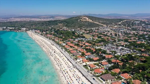 unlu-tatil-merkezi-cesmede-koronavirus-vakasina-rastlanmadi-turistleri-sevindiren-haber-1622327177995.jpg Ünlü tatil merkezi Çeşme'de koronavirüs vakasına rastlanmadı! Turistleri sevindiren haber - 1