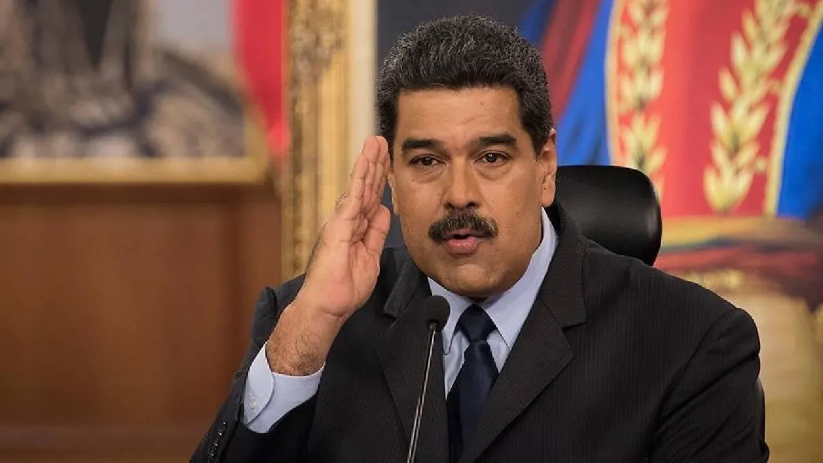 Venezuela Devlet Başkanı Maduro canlı yayında WhatsApp'ı sildi