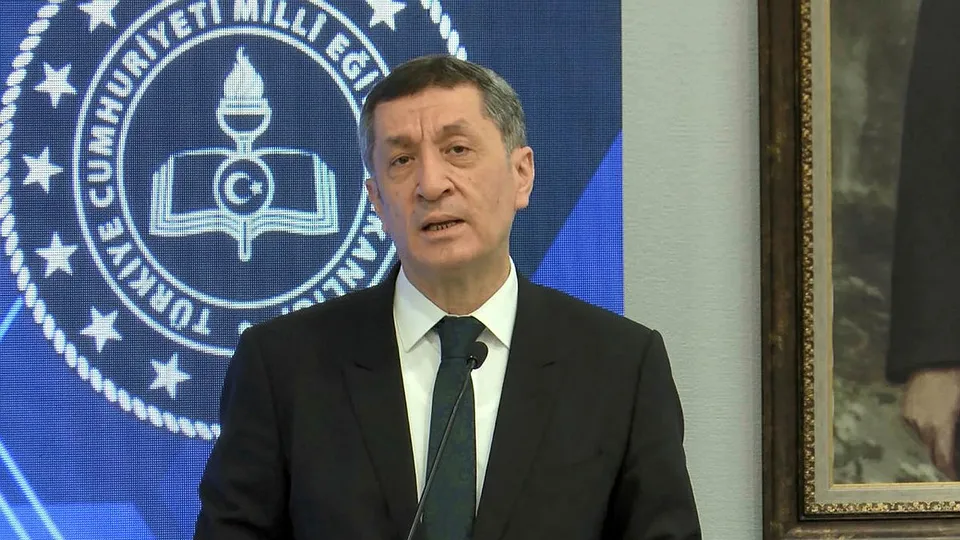 Son dakika yüz yüze eğitim | Veliler dikkat! Beklenen açıklama geldi! Hangi dersler okulda yapılacak?