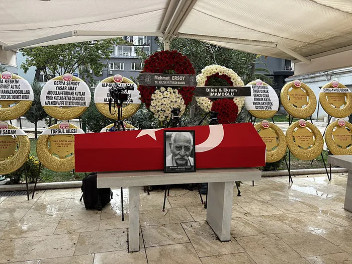 memik-dedeye-son-veda-arif-erkin-guzelbeyoglunun-kizi-sozleriyle-yurek-sizlatti-1760790618921.jpeg Kaynak: İHA