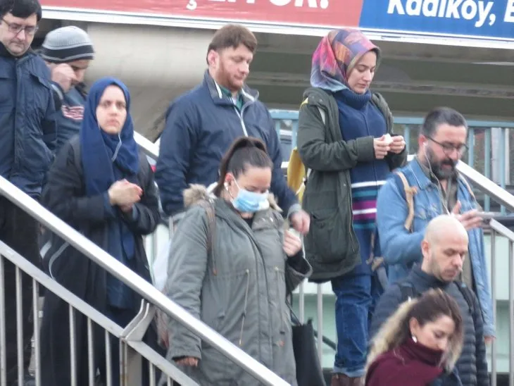 İstanbul’da vatandaşlardan koronavirüs önlemi!
