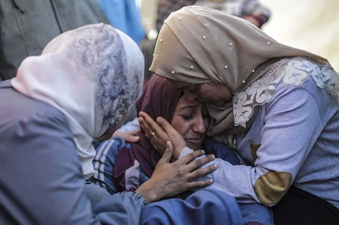 israilin-barbar-saldirilarina-yapay-zeka-destegi-algoritmalarla-dakikada-2-kisiyi-katlettiler-1735553475654.jpg Foto: AA