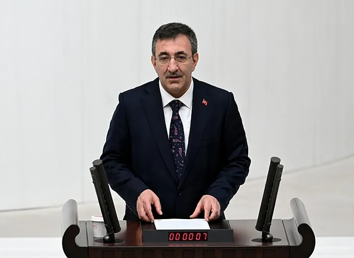 Cevdet Yılmaz’dan bütçe mesajı: Emeği koruyan yaklaşımla hazırlandı