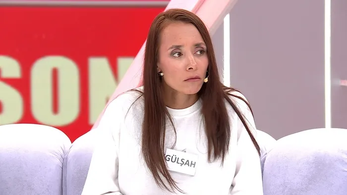 muge-anli-sana-zarar-verebilir-deyip-uyardi-kari-koca-tavirlariyla-izleyicileri-cileden-cikardi-1759394115923.jpg Kaynak: ATV