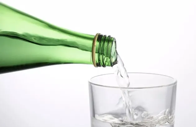 Maden suyunun bilinmeyen faydası! Saçınızı yıkarsanız...