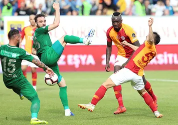 Galatasaray, Rize deplasmanında 90+7'de güldü